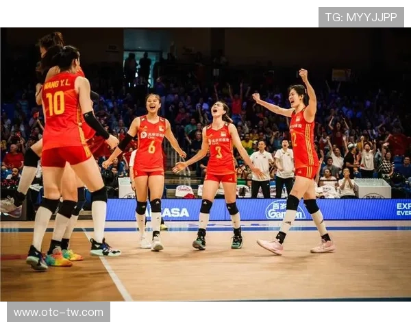 南京排球队与重庆排球队速度对比分析赛后复盘探讨